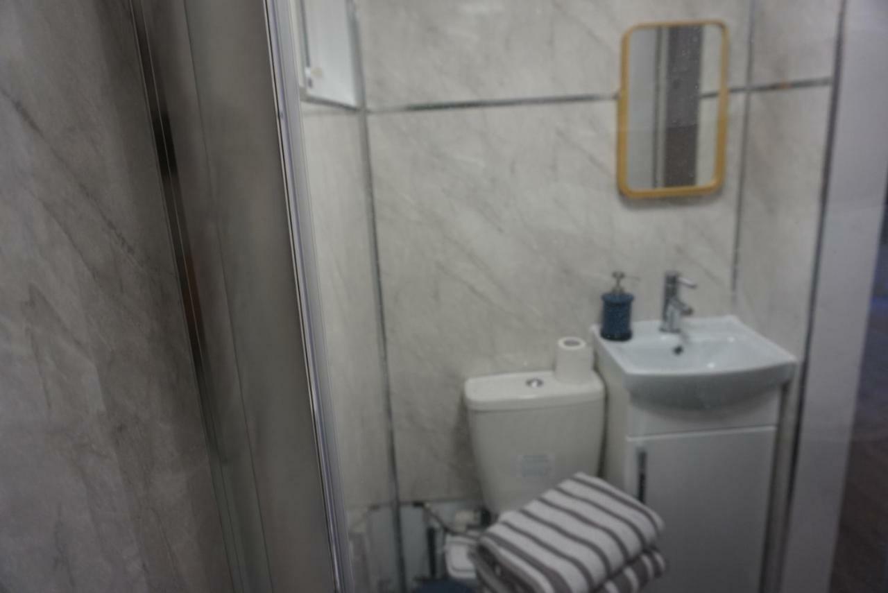 Rjo Serviced Accommodation Purfleet Buitenkant foto